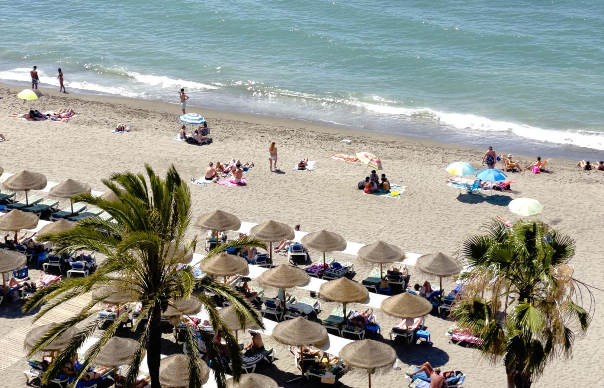 Mediterraneo 508. Fantastic Studio On The Beachfront With Sea Views. Marbella Exterior foto